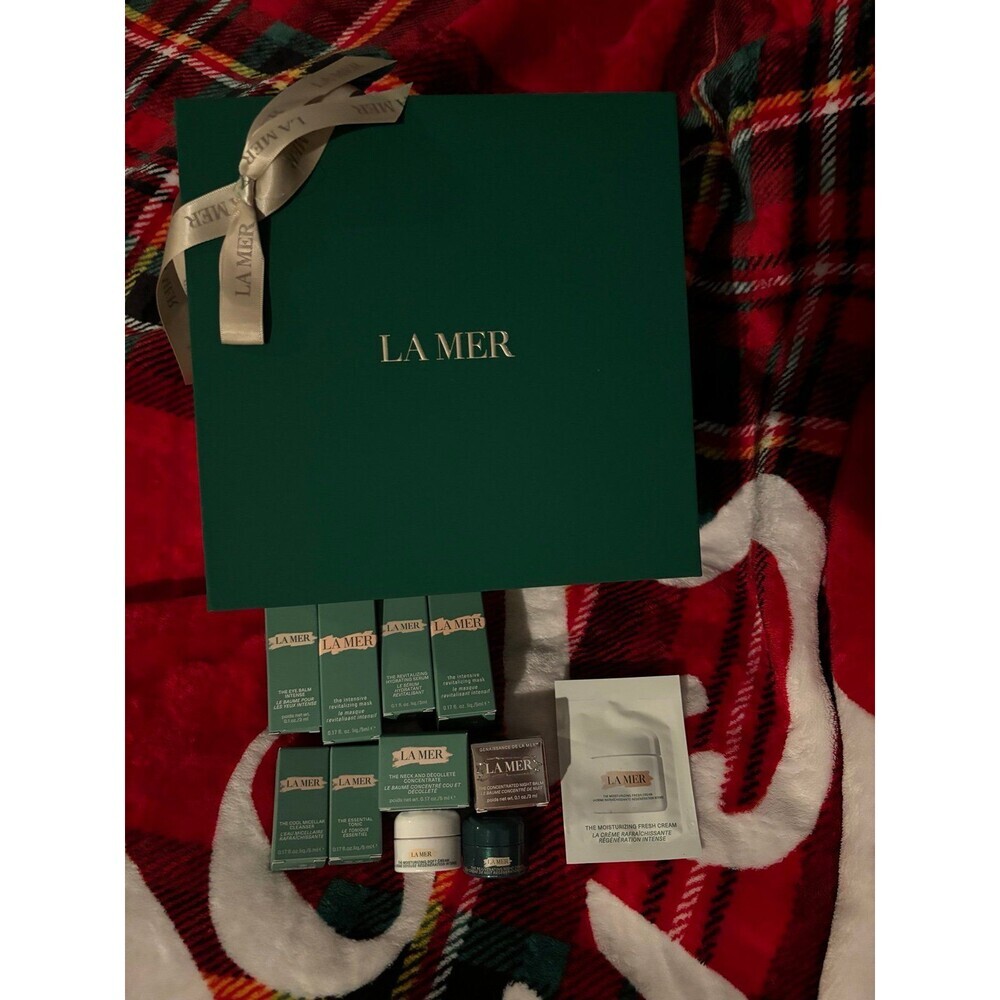 La Mer set of 11 plus bag and night balm